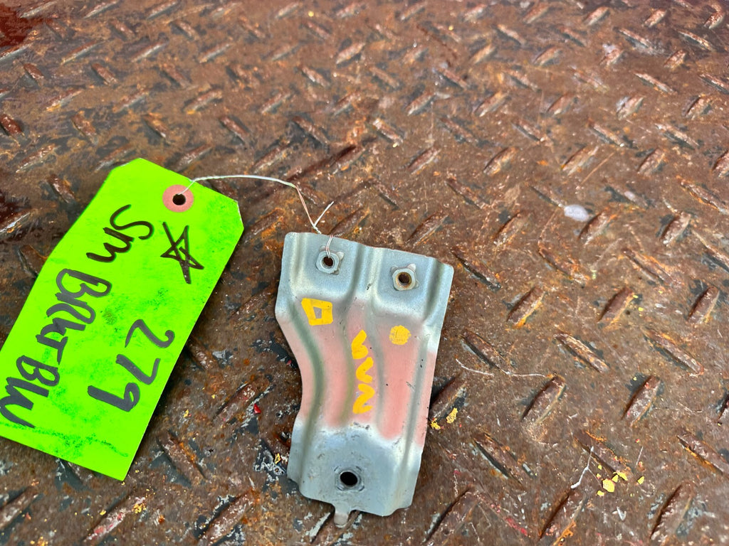 09 14 ACURA TSX   FENDER MOUNTING BRACKET SUPPORT BRACE DRIVER LEFT   OEM #2791