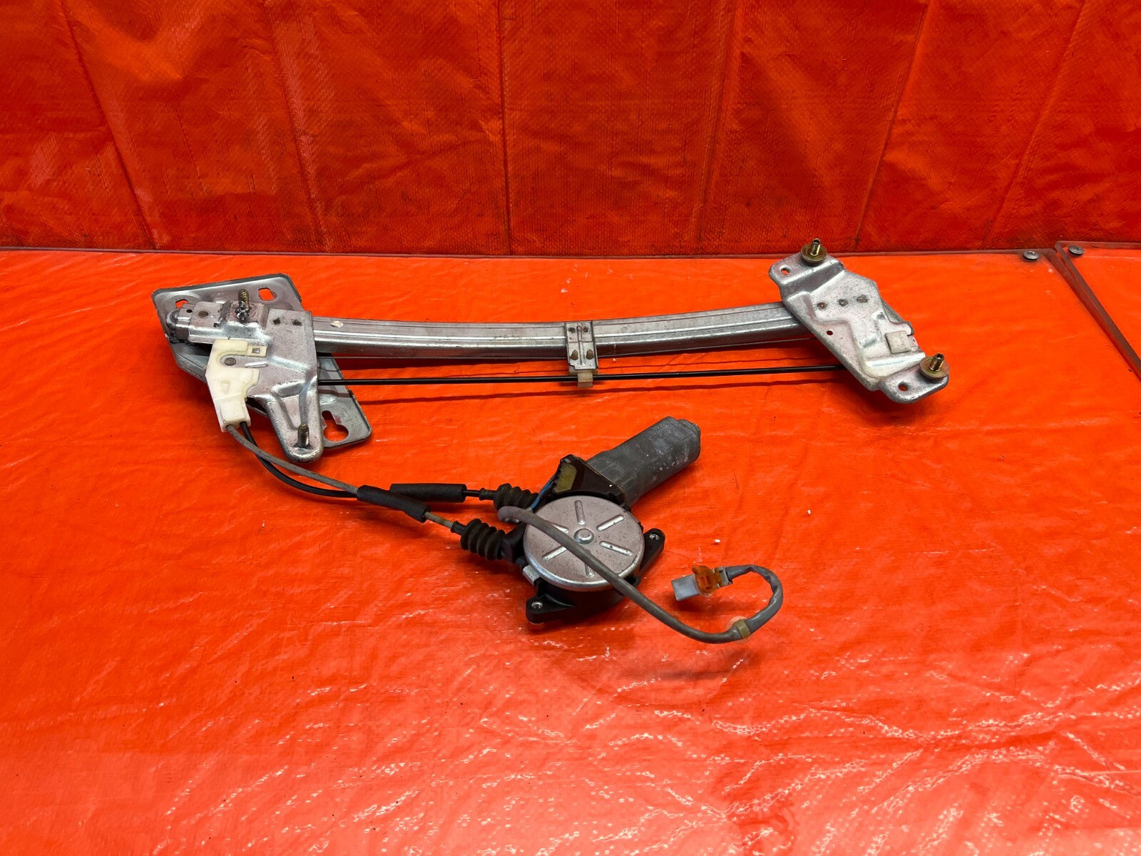 94 01 ACURA INTEGRA SEDAN PASSENGER RIGHT FRONT WINDOW REGULATOR MOTOR OEM #1596