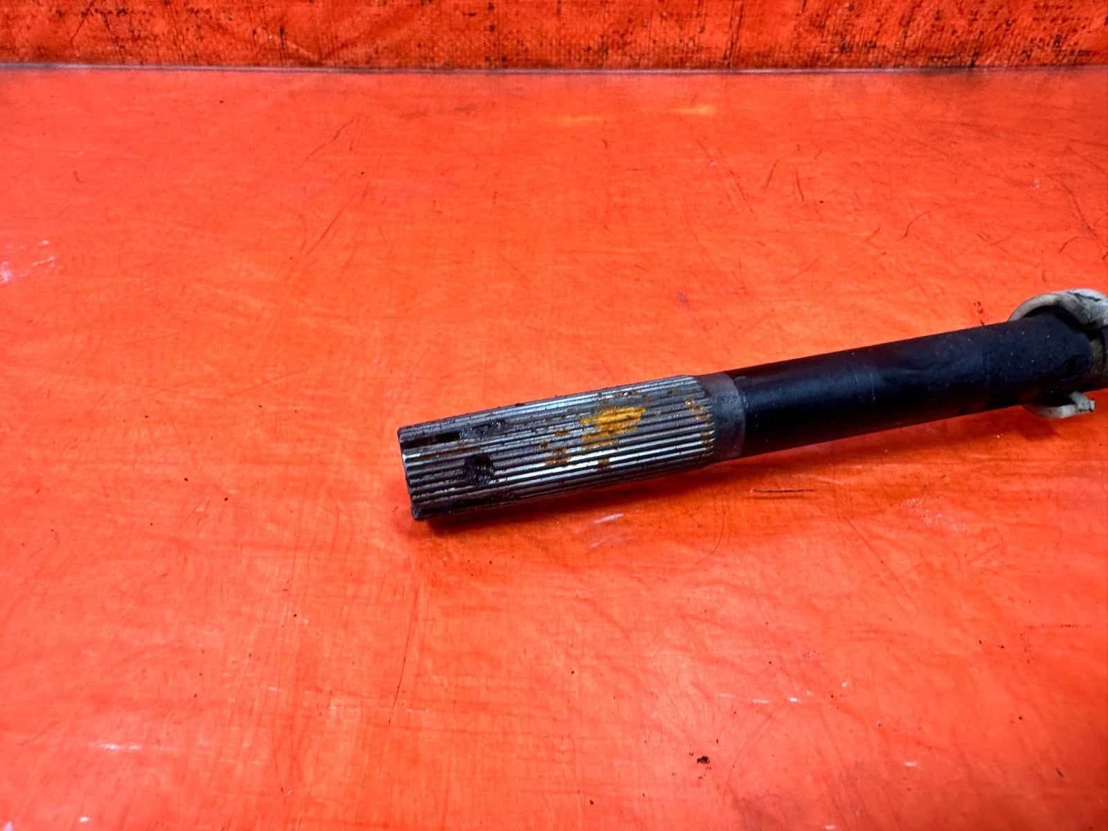 08 15 INFINITI G37 RWD   STEERING COLUMN TO RACK U / B JOINT SWIVEL YOKE OEM 3284