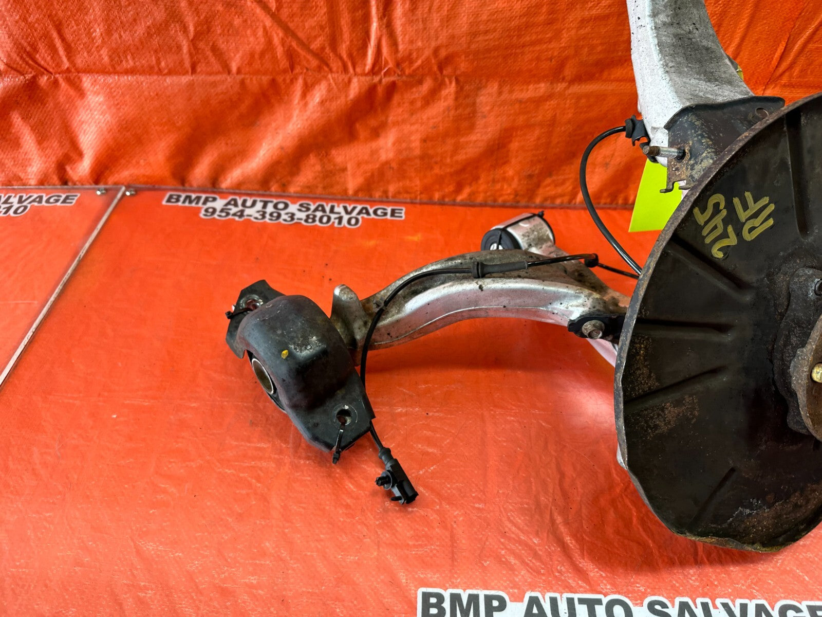 08 15 INFINITI G37 COUPE S RWD RIGHT FRONT SPINDLE W/ LOWER CONTROL ARM OEM #2456