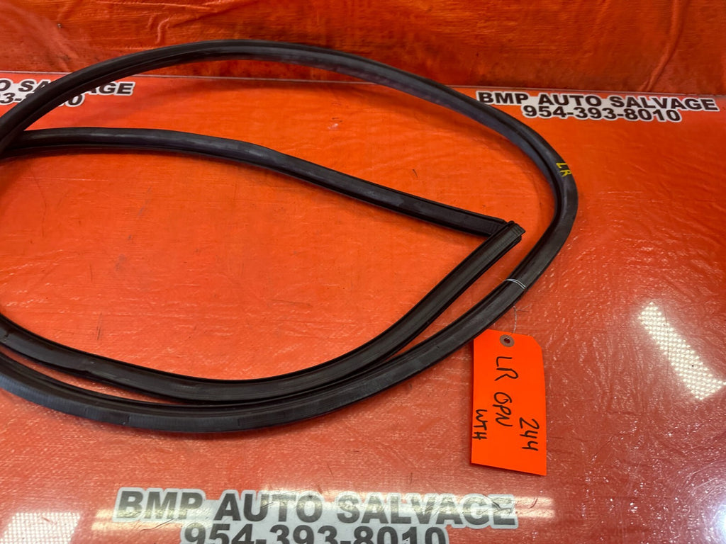07 09 LEXUS ES350   CHASSIS TO DOOR OPEN TRIM GASKET LEFT REAR   OEM #2448
