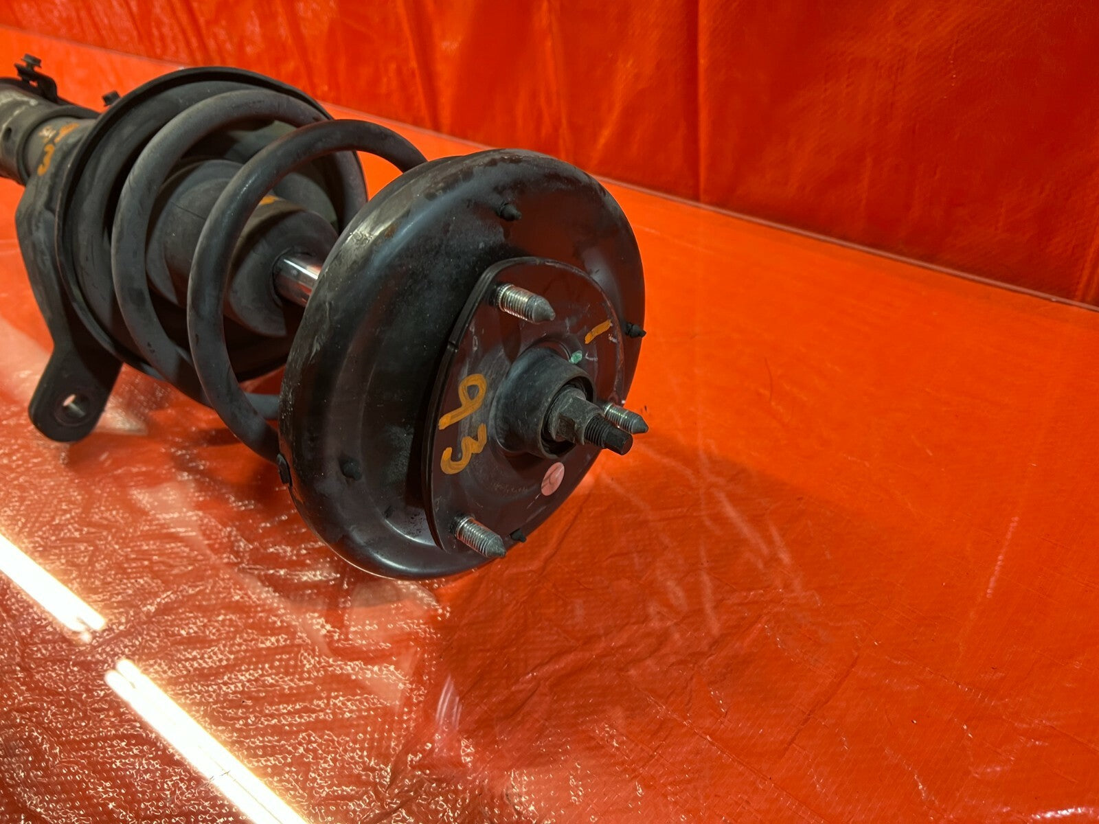 02 04 ACURA RSX TYPE S   SHOCK AND SPRING STRUT   PASSENGER RIGHT FRONT   OEM 937