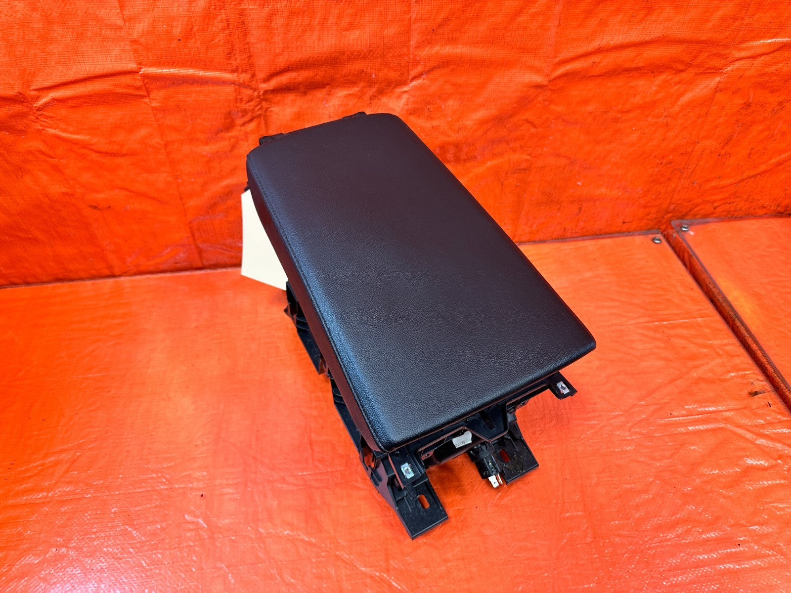 18 22 HONDA ACCORD   BLACK LEATHER ARM REST CENTER CONSOLE STORAGE OEM #3240