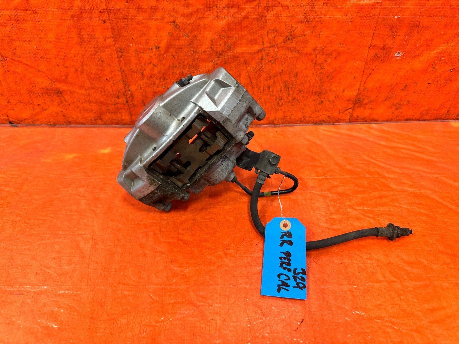 08 15 G37 Q60 14 23 Q50 SPORT   AKEBONO   PASSENGER RIGHT REAR CALIPER OEM 3292