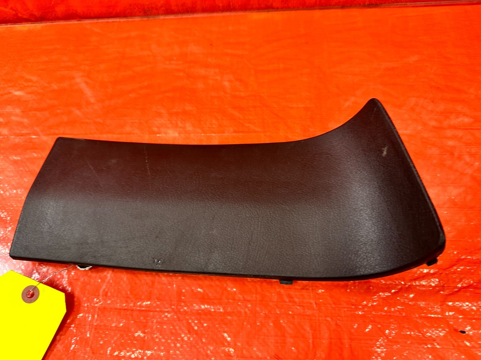 88 91 HONDA CRX DX HF   DRIVER LEFT TAIL LIGHT LAMP COVER TRIM   OEM #2772
