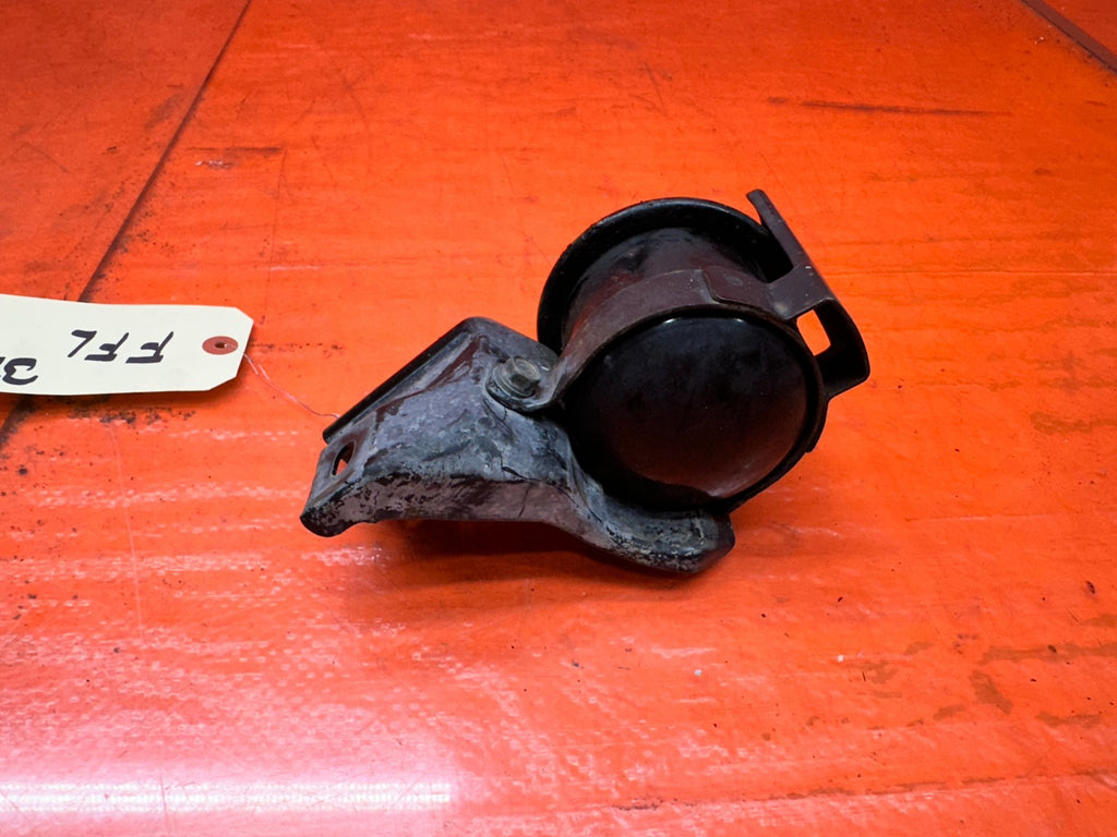 92 95 HONDA CIVIC 1.6L   FUEL FILTER & FIREWALL MOUNTING BRACKET   OEM #3336