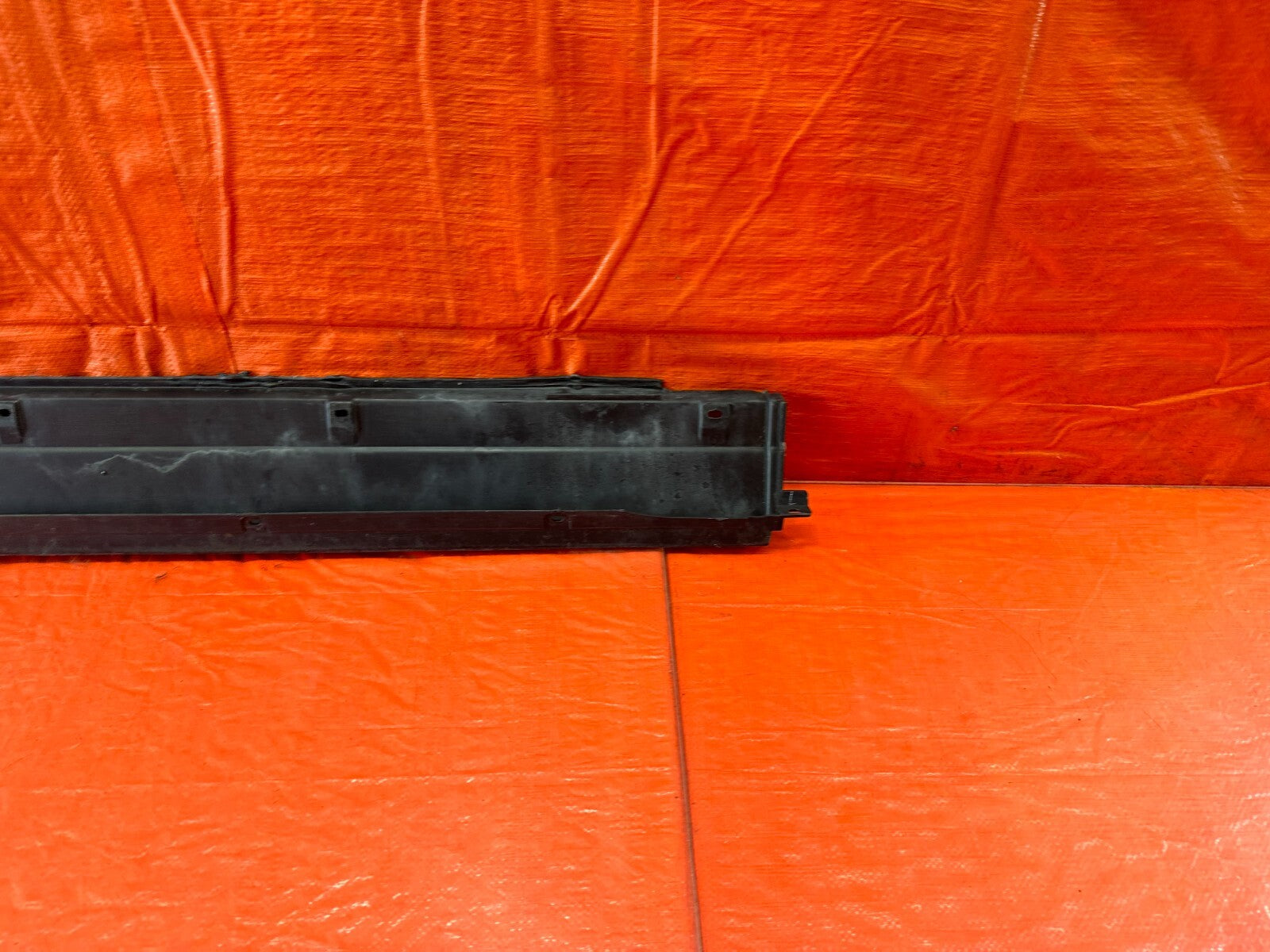 88 89 HONDA CRX   SIDE SKIRT ROCKER MOLDING TRIM   RIGHT SIDE   OEM FACTORY #24312