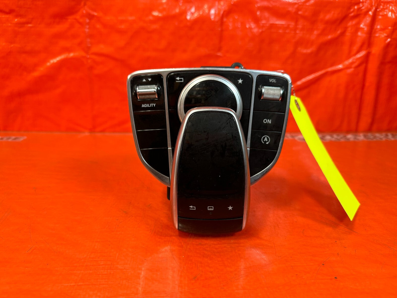 MERCEDES BENZ C CLASS W205 SAT NAV TOUCH PAD CONTROLLER A20590068168