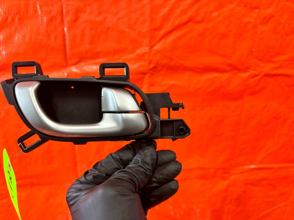 12 15 HONDA CIVIC SI 2D COUPE   PASSENGER RIGHT   INTERIOR DOOR HANDLE OEM 2694