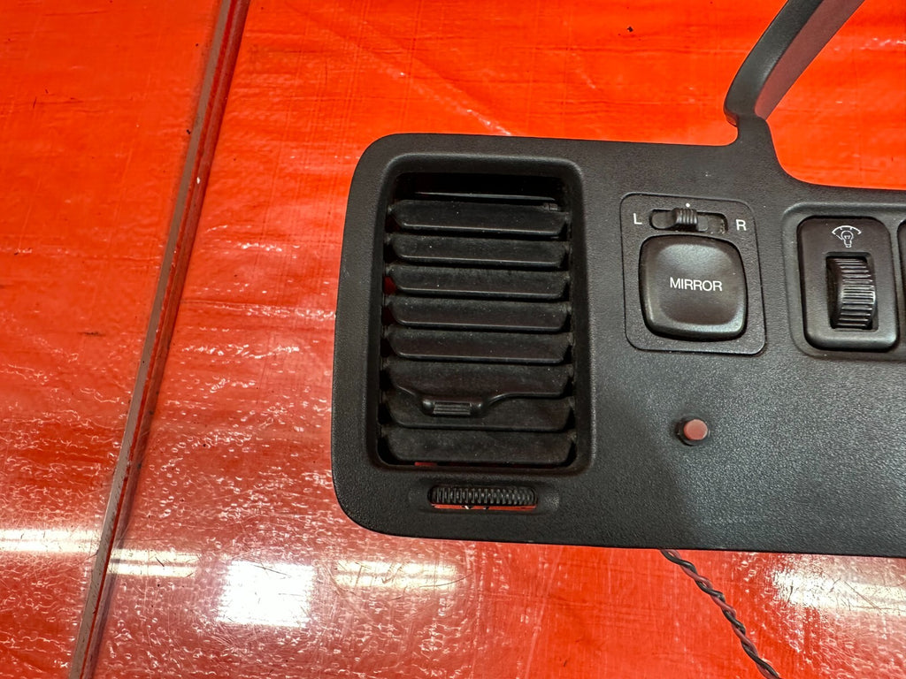 90 93 ACURA INTEGRA   INSTRUMENT GAUGE CLUSTER SURROUND BEZEL TRIM   OEM #18912