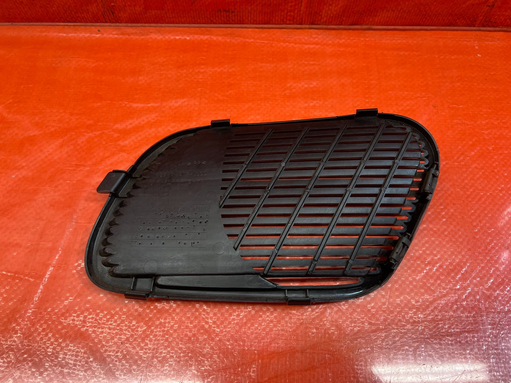 94 01 ACURA INTEGRA 2D   DRIVER LEFT REAR   SPEAKER COVER TRIM PLASTIC BLACK 1668