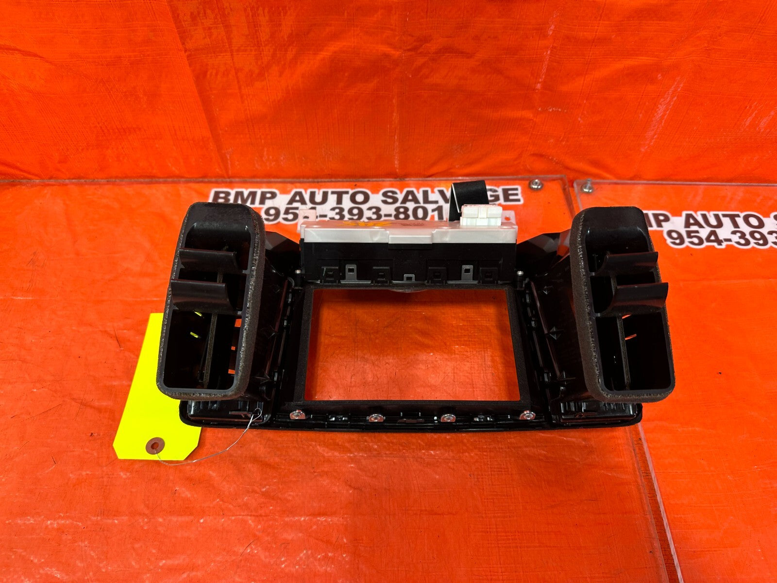 08 15 INFINITI G37 & Q60    2D COUPE   RADIO STEREO CONTROL BEZEL   NON NAVI 2459