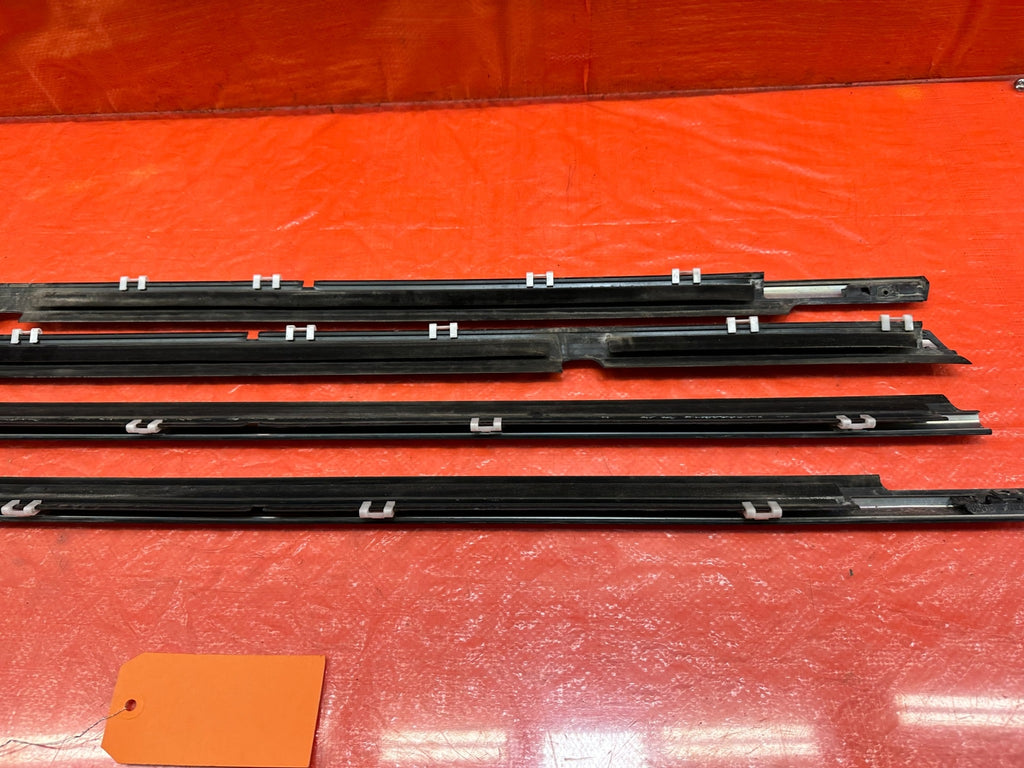 08 15 LANCER EVOLUTION X EVO 10 LEFT RIGHT FRONT REAR CHROME DOOR GLASS TRIM 21415
