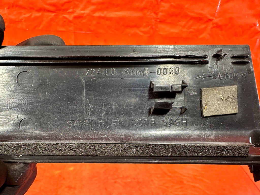 02 06 ACURA RSX   RIGHT DOOR SASH PILLAR TRIM   PASSENGER SIDE   OEM #3152