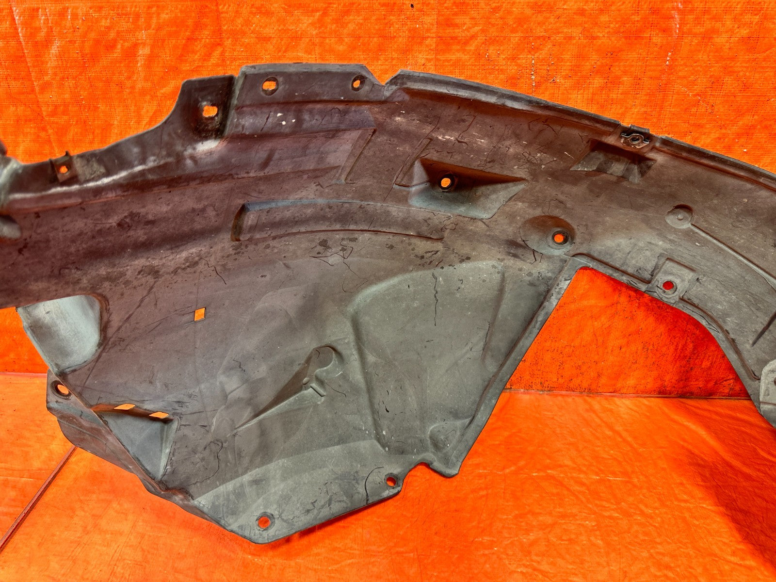 INFINITI G37 Q60 COUPE CONV RIGHT PASSENGER FRONT FENDER SPLASH LINER #329 19