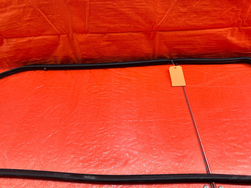 08 15 LANCER EVOLUTION X EVO 10 PASSENGER RIGHT FRONT DOOR WEATHER STRIP OEM 2176
