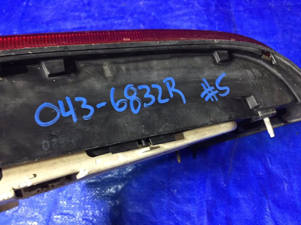 OEM 1983 1984 1985 MAZDA 626 PASSENGER RIGHT TAIL LIGHT PART # 043 6832R6