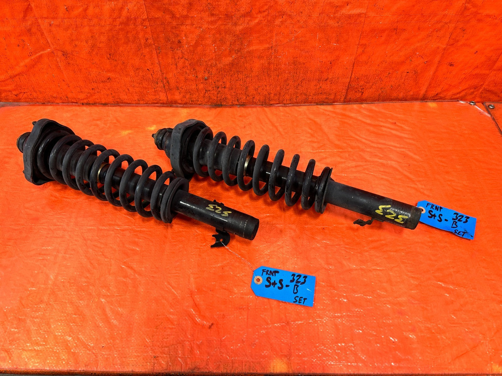 97 01 HONDA PRELUDE BASE   FRONT SHOCKS & SPRINGS LEFT AND RIGHT   OEM #3230