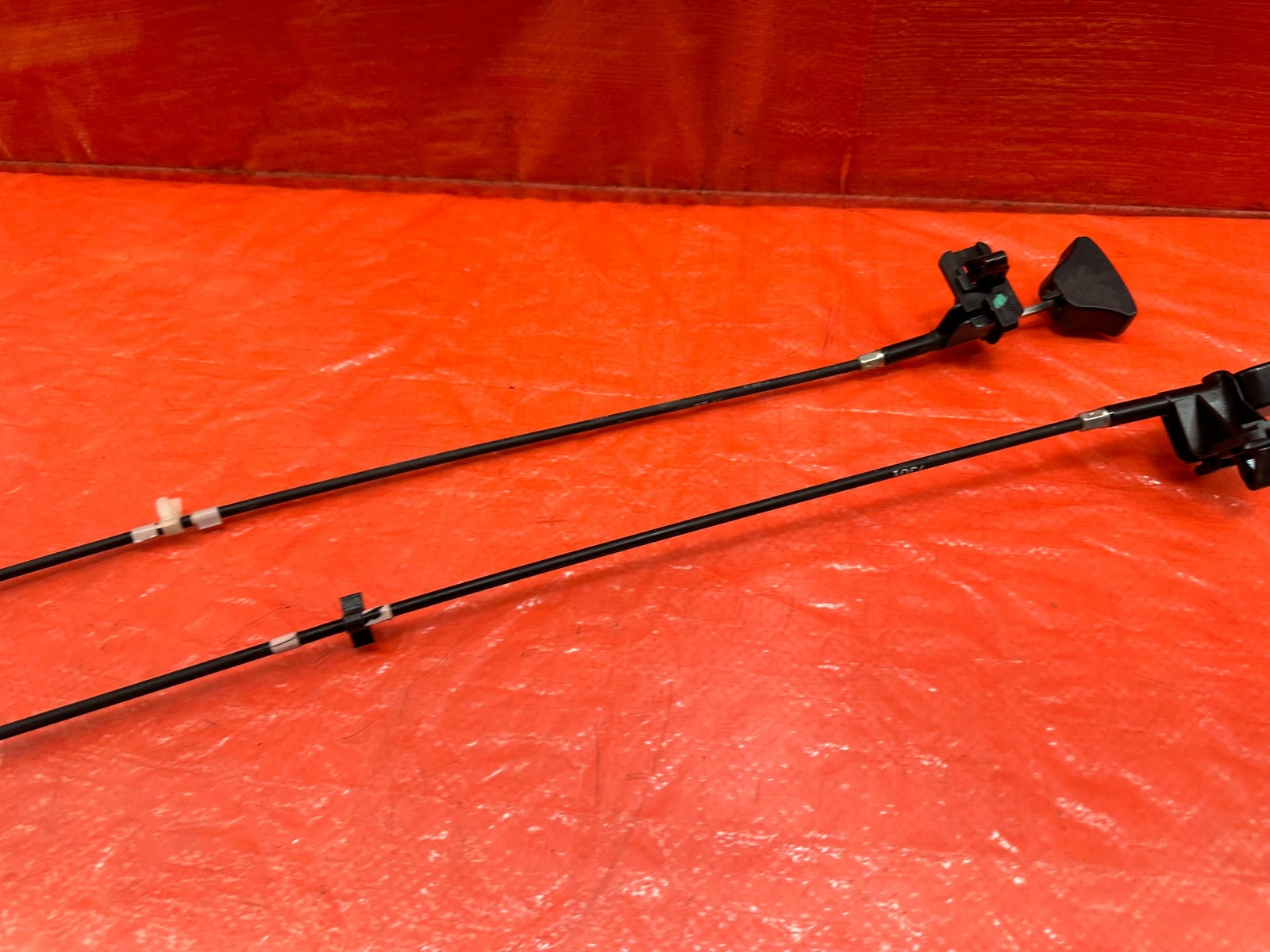07 11 HONDA CIVIC SI SEDAN   LEFT & RIGHT REAR SEAT RELEASE PULL CABLES OEM #20315