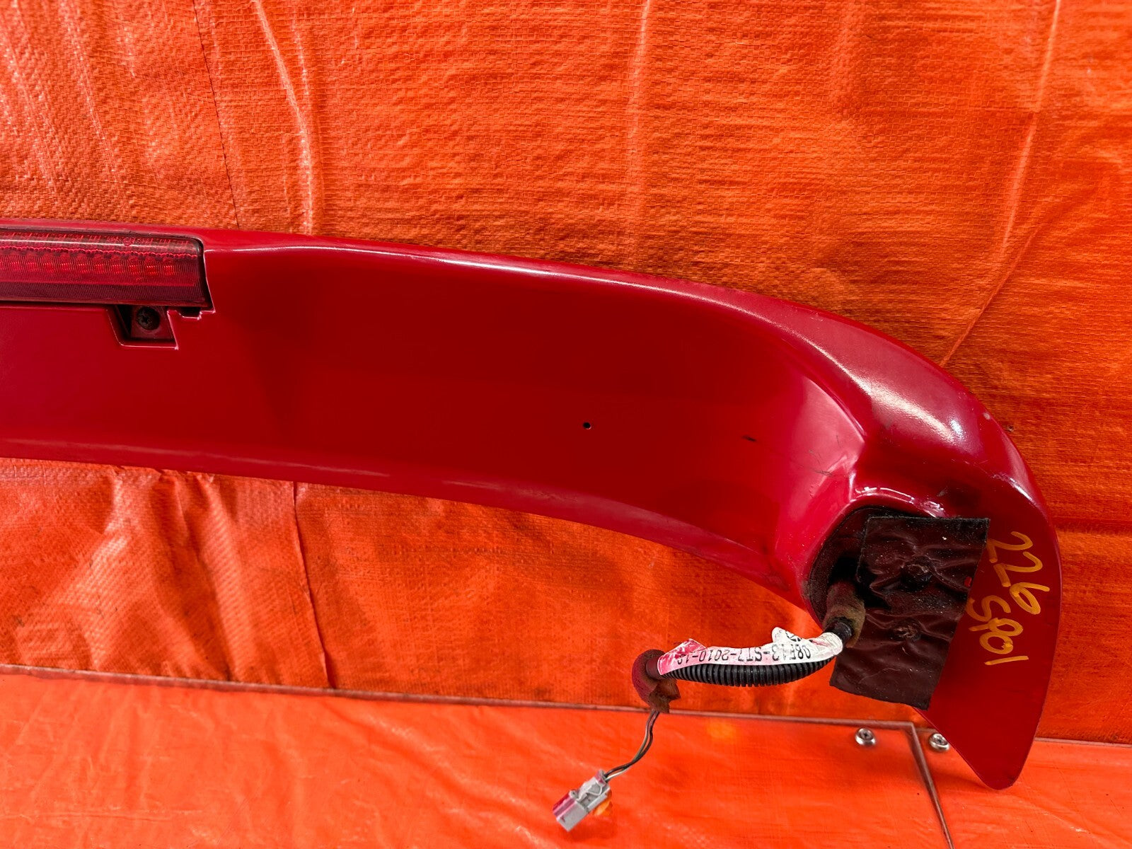 94 97 ACURA INTEGRA 2D   GS R MODEL   REAR WING SPOILER DECK LID TRIM   OEM #22610