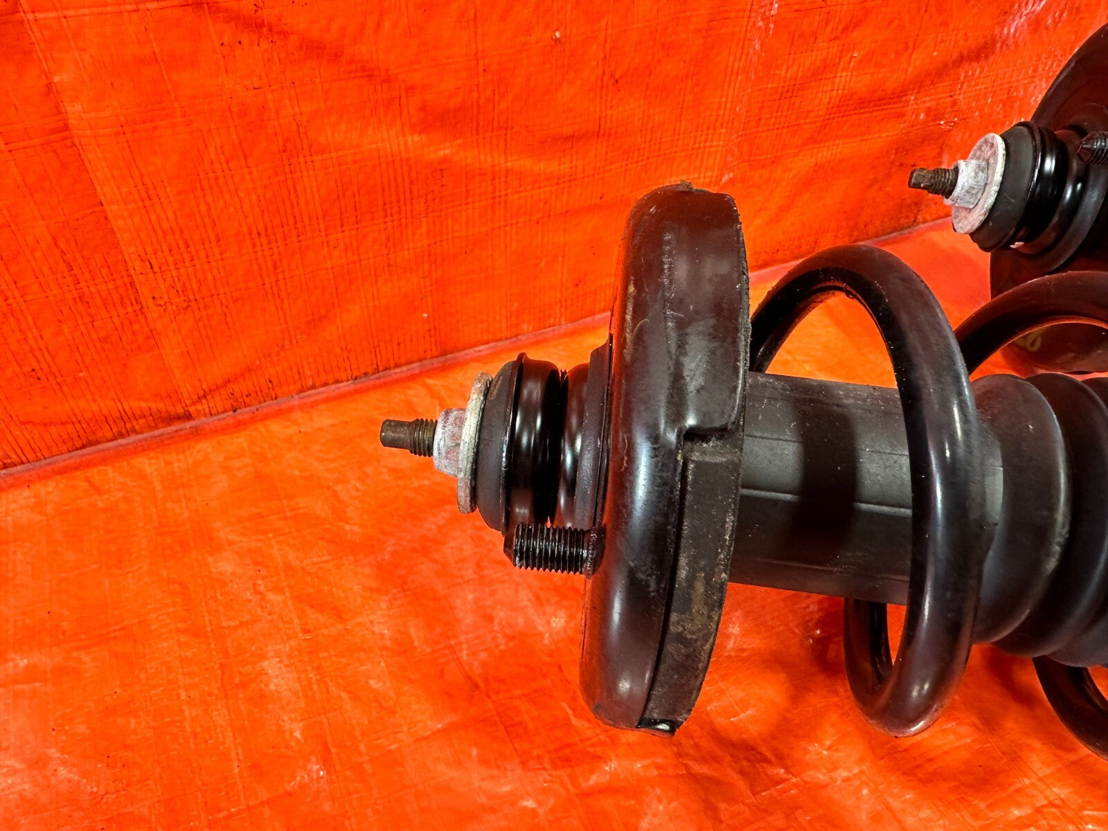 06 08 ACURA TSX   REAR SHOCKS & SPRINGS LEFT AND RIGHT FACTORY   OEM #2759