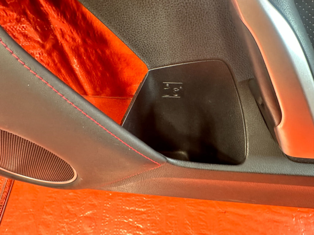 13 20 SUBARU BRZ PASSENGER RIGHT  DOOR PANEL / DOOR CARD / DOOR LINING   OEM 2926