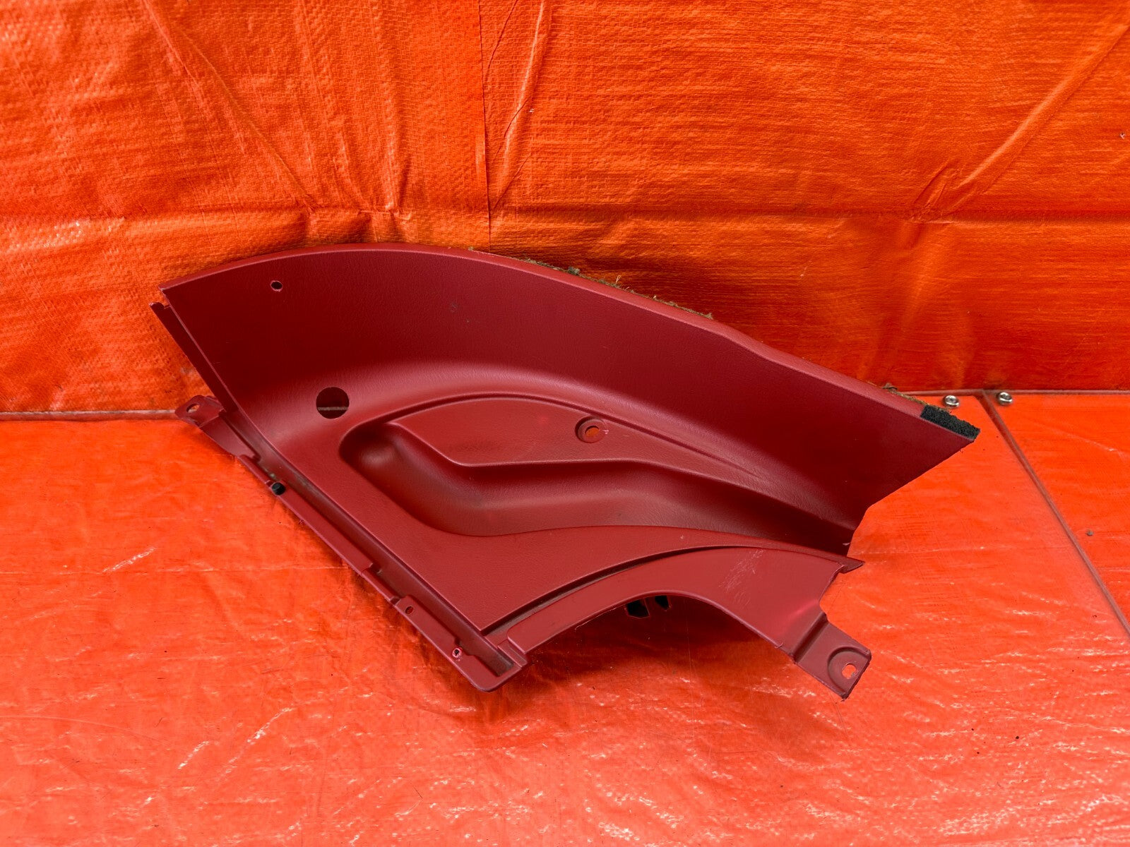 00 09 HONDA S2000   DRIVER LEFT SOFT TOP TRAY TRIM PLASTIC OEM FACTORY   RED0