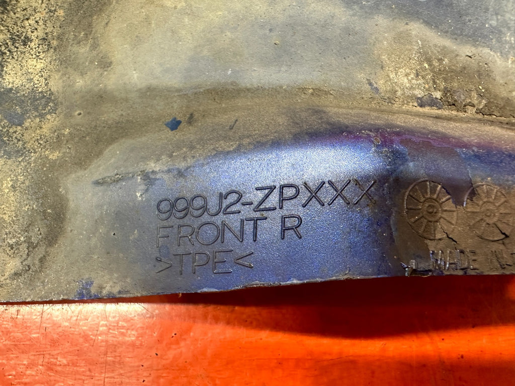 03-08 NISSAN 350Z PASSENGER RIGHT FRONT MUD FLAP SPLASH GUARD OEM #3467