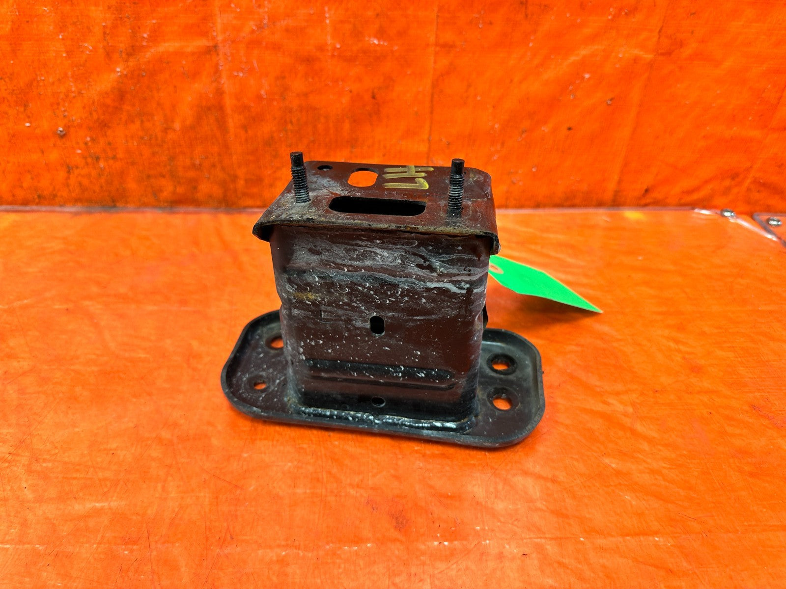 14 23 INFINITI Q50   DRIVER LEFT   FRONT CHASSIS RADIATOR SUPPORT FRAME RAIL 3163