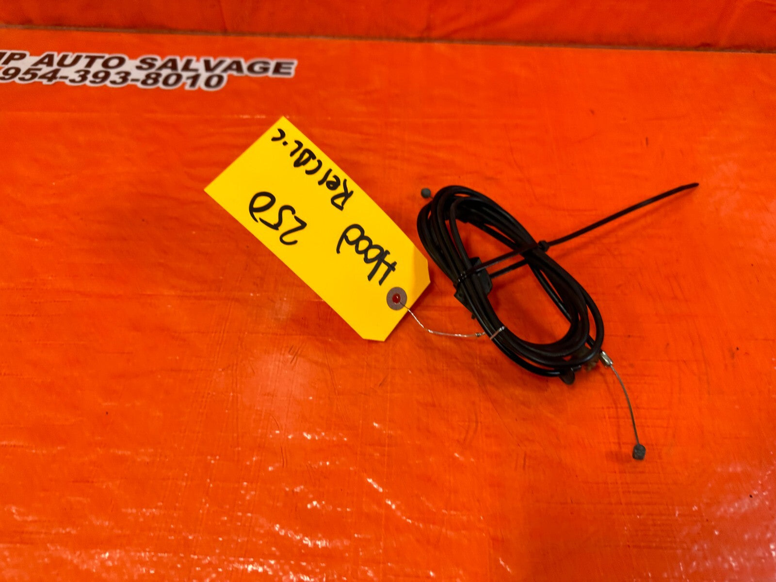 00 05 TOYOTA CELICA   HOOD RELEASE WIRE CABLE   OEM FACTORY #2504