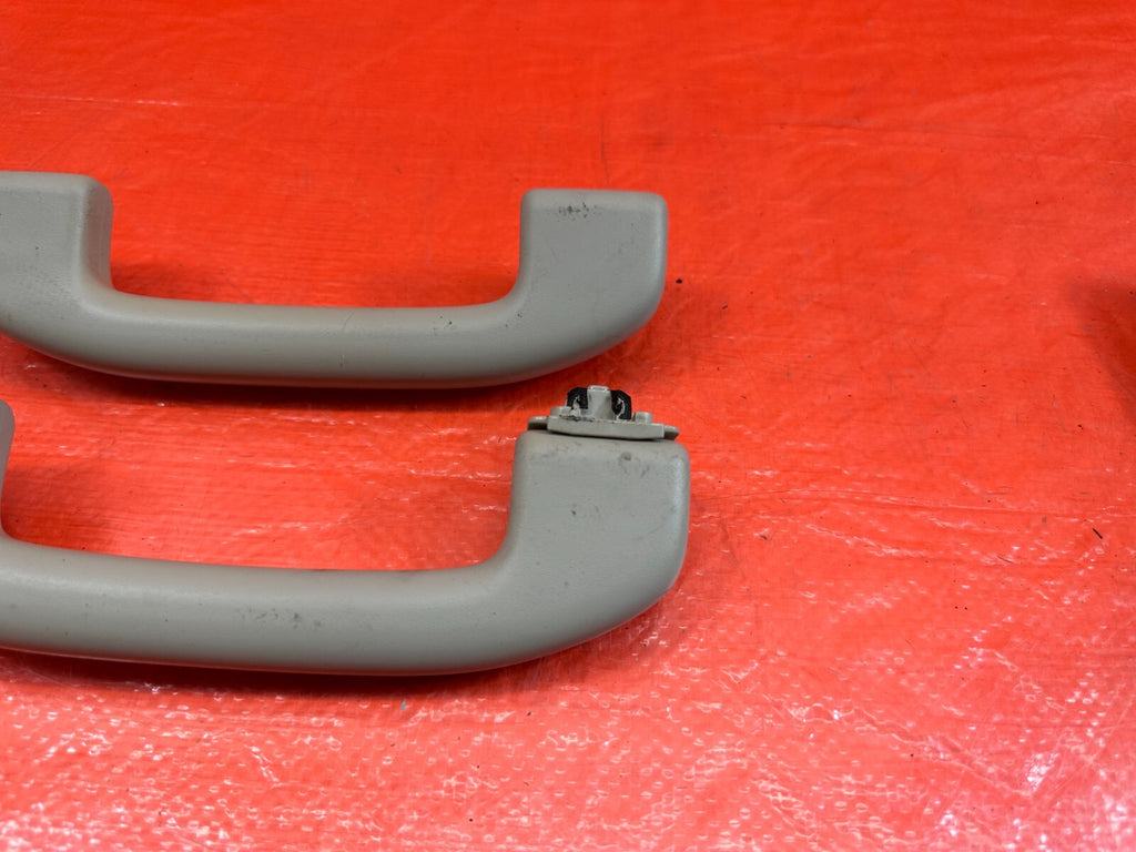 08 15 INFINITI G37 Q60 COUPE   INTERIOR GRAB HANDLES   LEFT & RIGHT   OEM #1905