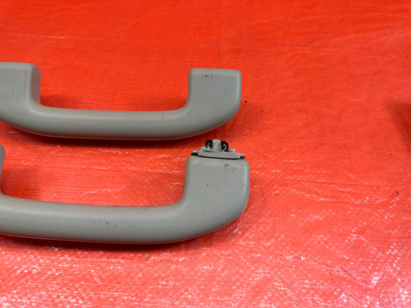 08 15 INFINITI G37 Q60 COUPE   INTERIOR GRAB HANDLES   LEFT & RIGHT   OEM #1905