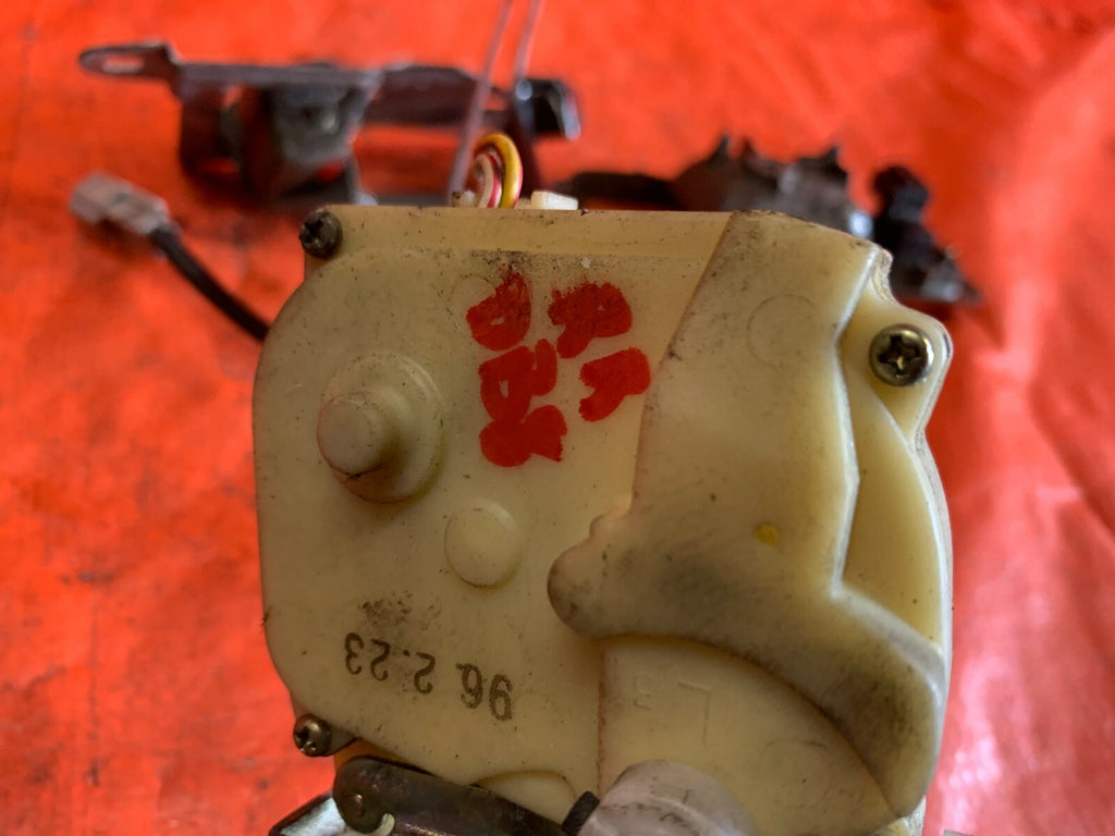 94   01 ACURA INTEGRA 4 DOOR SEDAN DRIVER LEFT REAR DOOR LOCK ACTUATOR OEM6