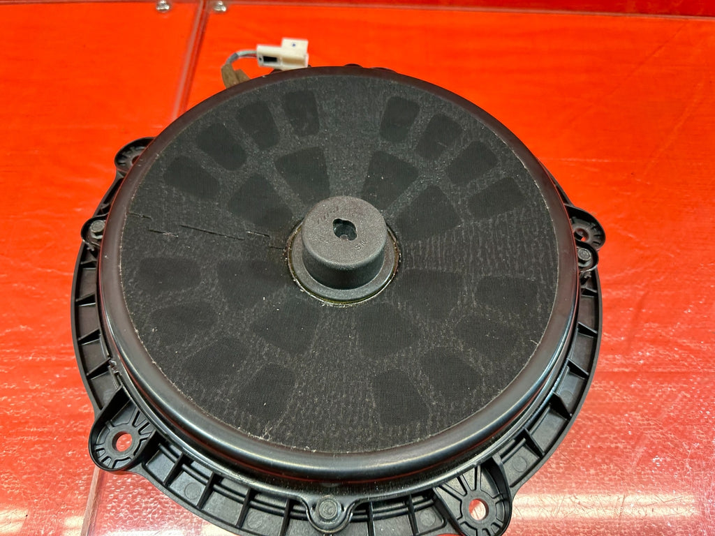 08 15 INFINITI G37 Q60 COUPE  PASSENGER RIGHT DOOR   BOSE SPEAKER   OEM #1905