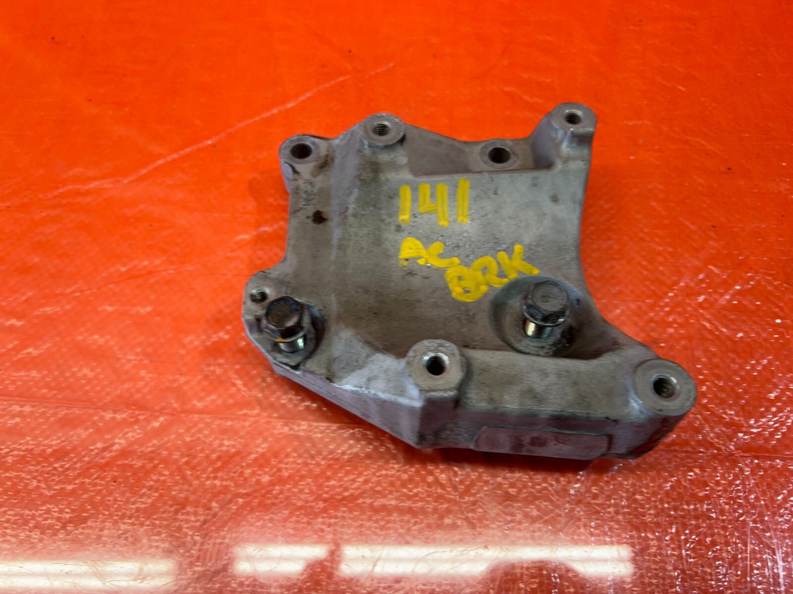97 01 HONDA PRELUDE BASE & SH   H22A4 HVAC AC MOUNTING BRACKET OEM FACTORY 1415