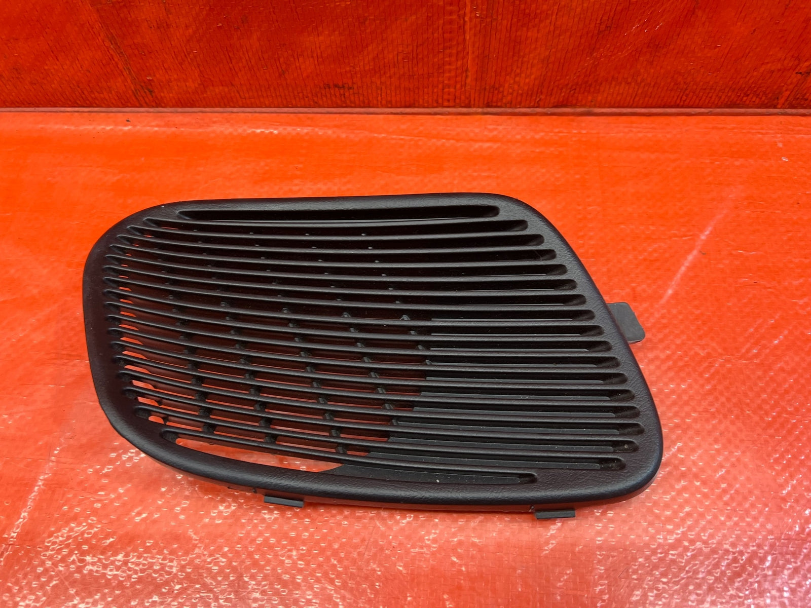 94 01 ACURA INTEGRA 2D   DRIVER LEFT REAR   SPEAKER COVER TRIM PLASTIC BLACK 1666