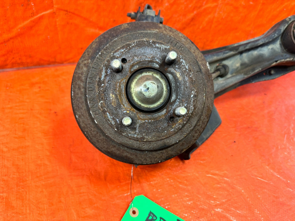 90 91 HONDA CIVIC HATCHBACK   PASSENGER RIGHT REAR TRAILING ARM LOWER ARM   OEM5