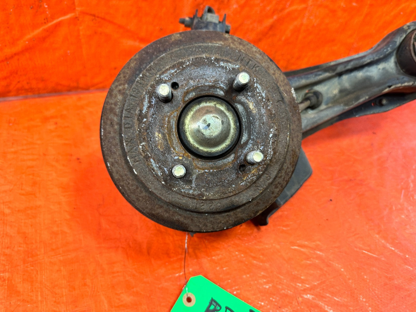 90 91 HONDA CIVIC HATCHBACK   PASSENGER RIGHT REAR TRAILING ARM LOWER ARM   OEM5