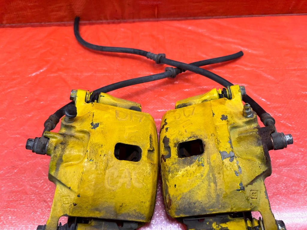 01 05 HONDA CIVIC EX MODEL LEFT AND RIGHT FRONT BRAKE CALIPERS OEM FACTORY #D177