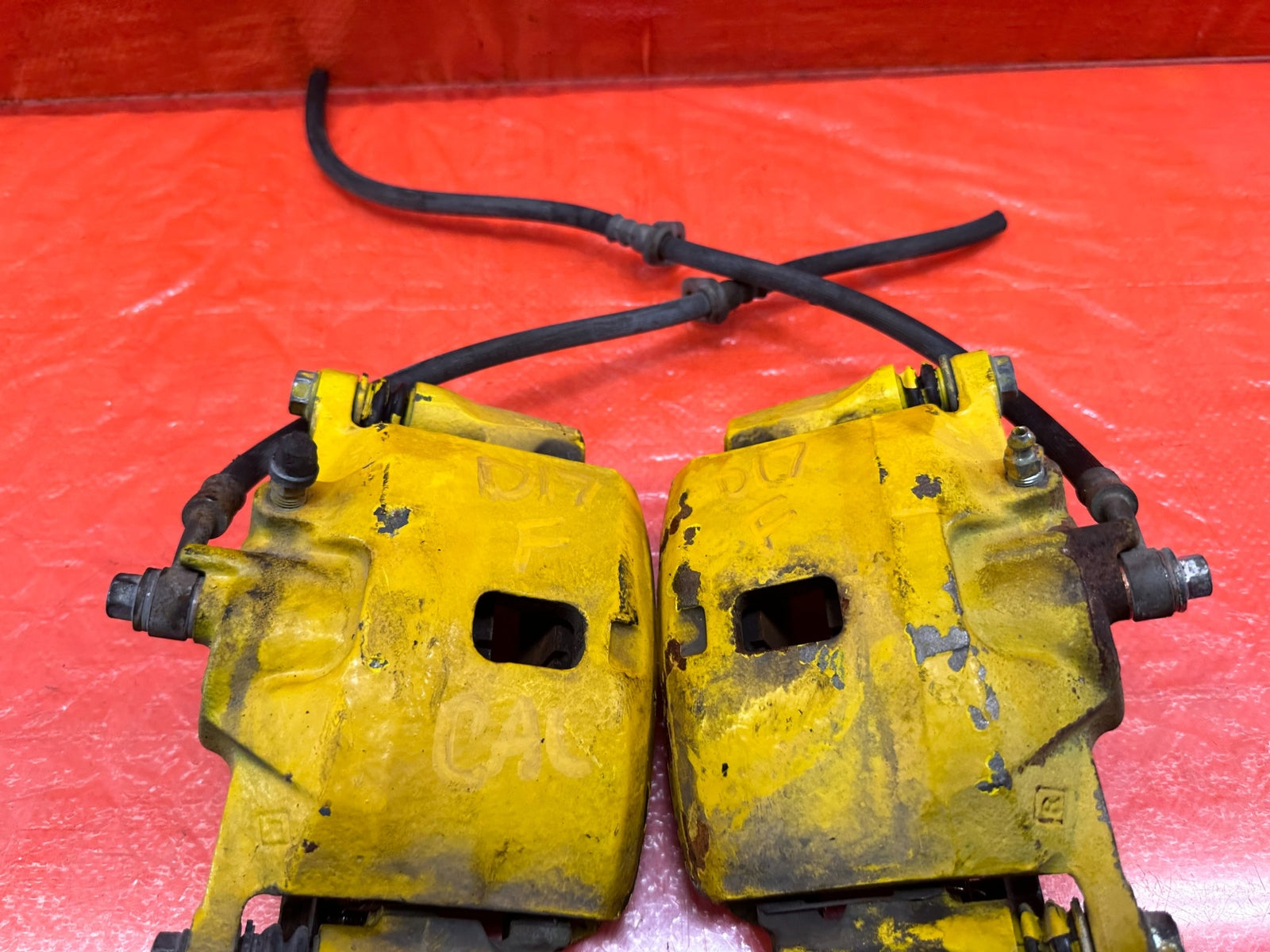 01 05 HONDA CIVIC EX MODEL LEFT AND RIGHT FRONT BRAKE CALIPERS OEM FACTORY #D177