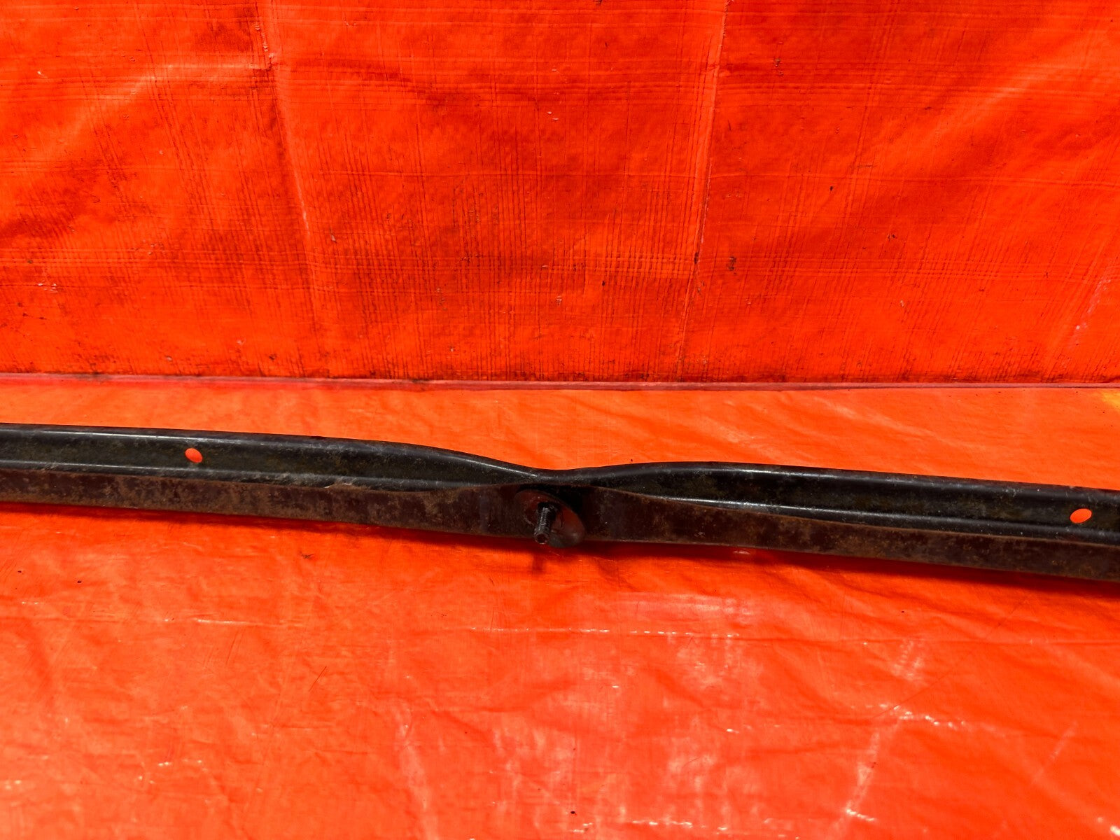 94 01 ACURA INTEGRA   2D REAR UPPER BUMPER BRACKET MOUNT BRACE SUPPORT BEAM 2819