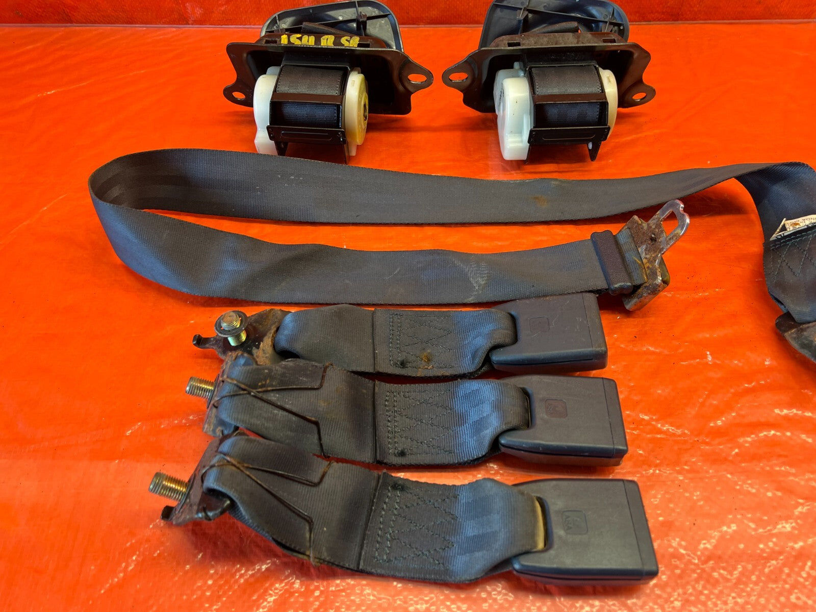 90 91 ACURA INTEGRA 2D   BLUE REAR SEAT BELT SET   LEFT & RIGHT SEAT BELTS   OEM15