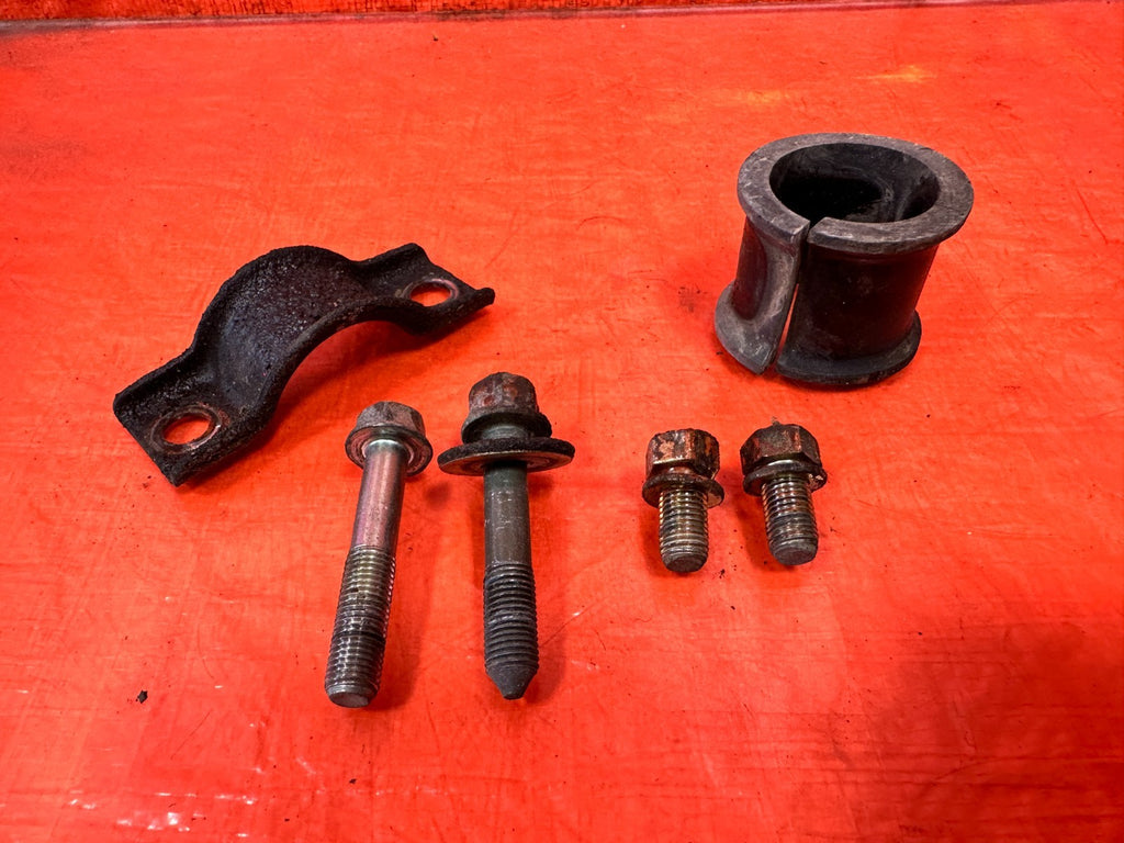 88 91 HONDA CIVIC   STEERING RACK BRACKET AND HARDWARE   OEM 3252