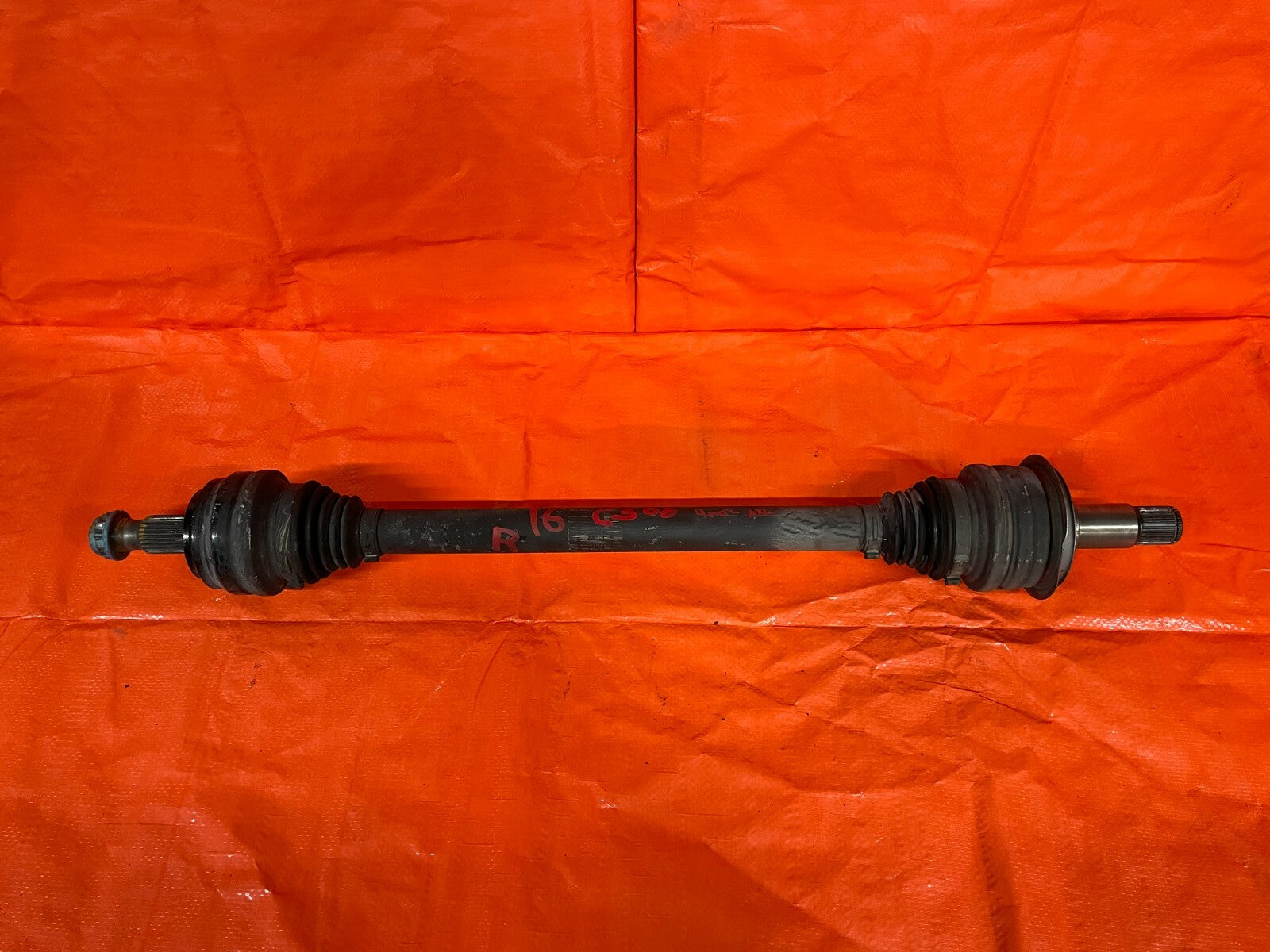 15 17 MERCEDES BENZ C300   4MATIC   PASSENGER RIGHT REAR AXLE DRIVE SHAFT   OEM0