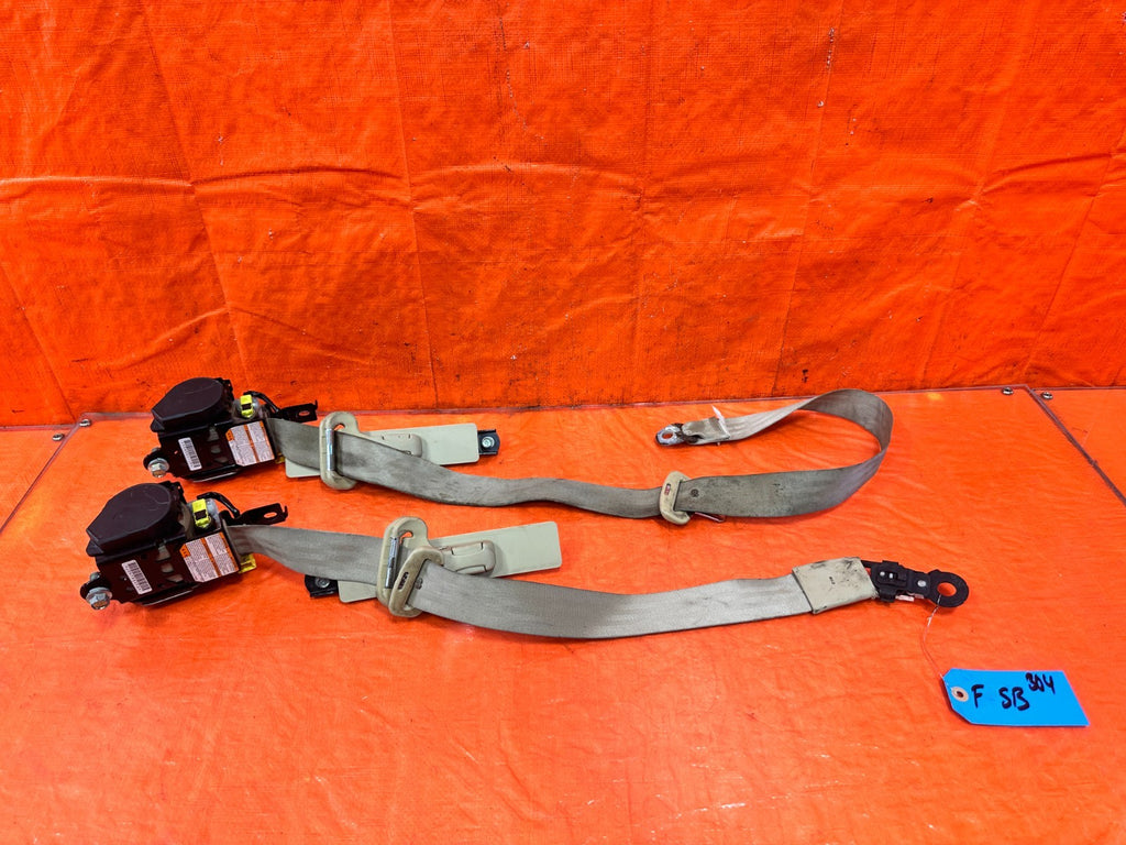 04 05 ACURA TSX   LEFT & RIGHT FRONT SEAT BELTS   TAN COLOR   OEM FACTORY #3040