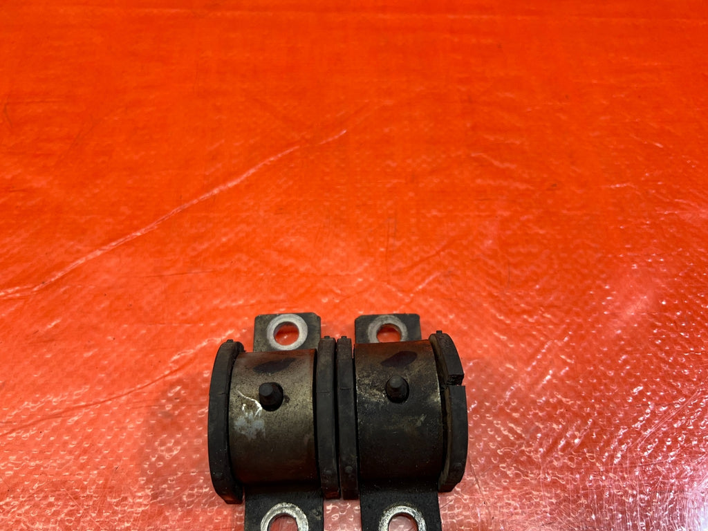 2015 LANCER EVOLUTION X EVO 10 FRONT SWAY BAR MOUNTING BRACKET & BUSHING SET 2146