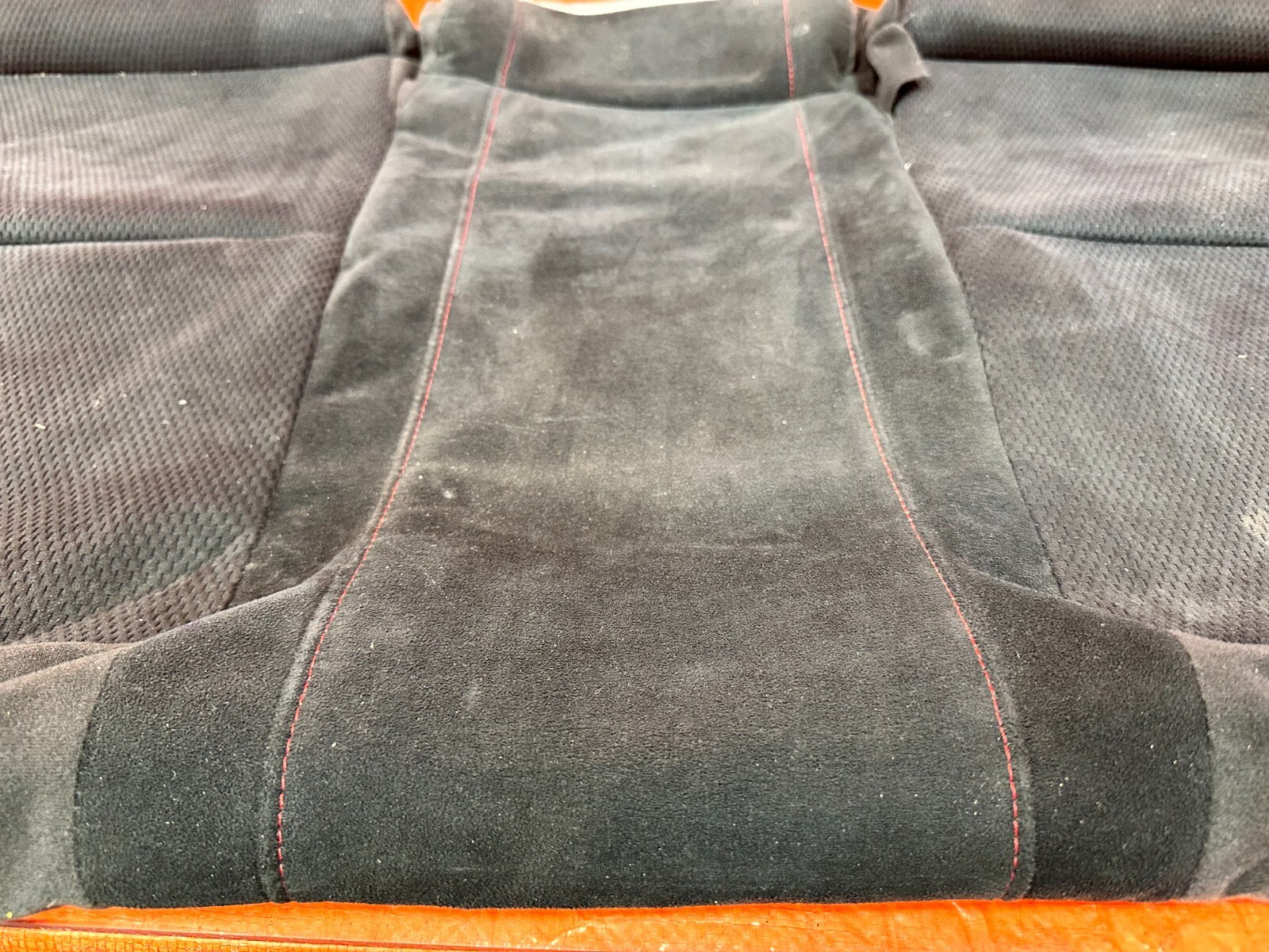 07 08 HONDA CIVIC SI SEDAN    REAR LOWERR SEAT SKIN COVER FABRIC CLOTH   28210