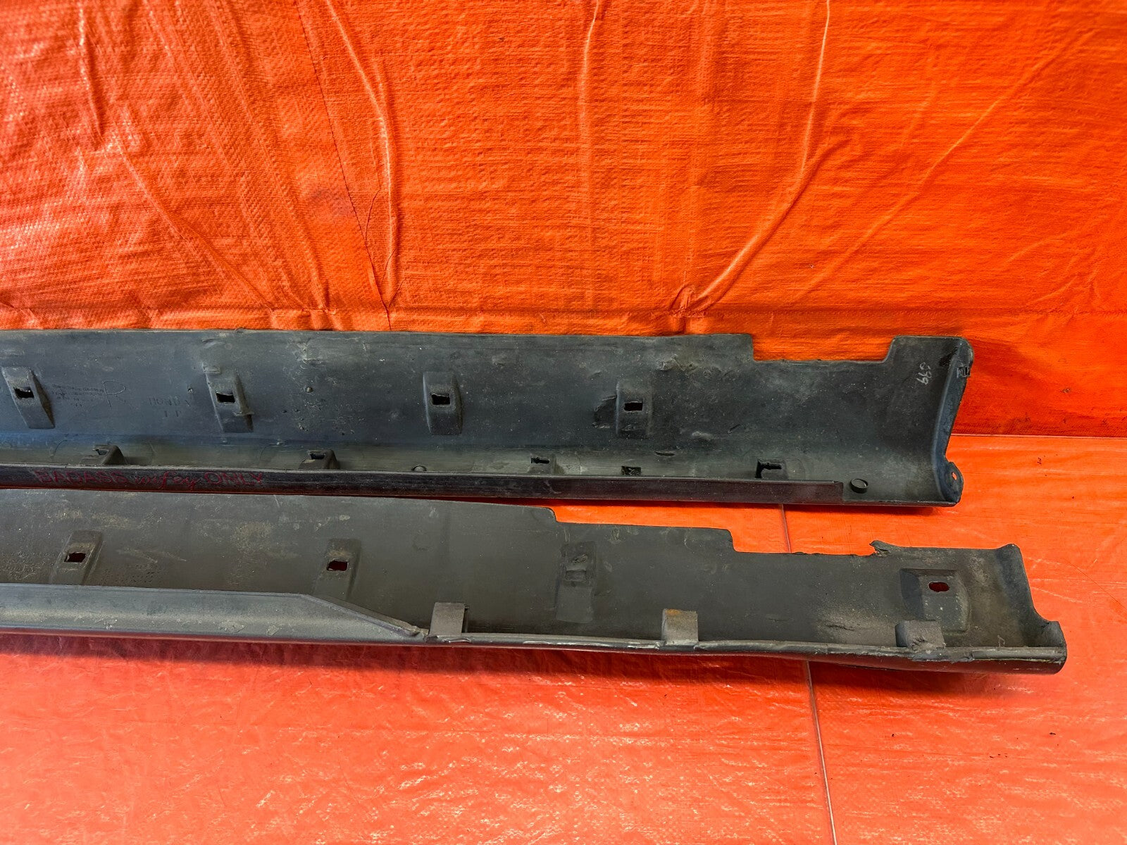 92 95 HONDA CIVIC 2D COUPE LEFT & RIGHT SIDE SKIRTS ROCKER MOLDING TRIM OEM #23613