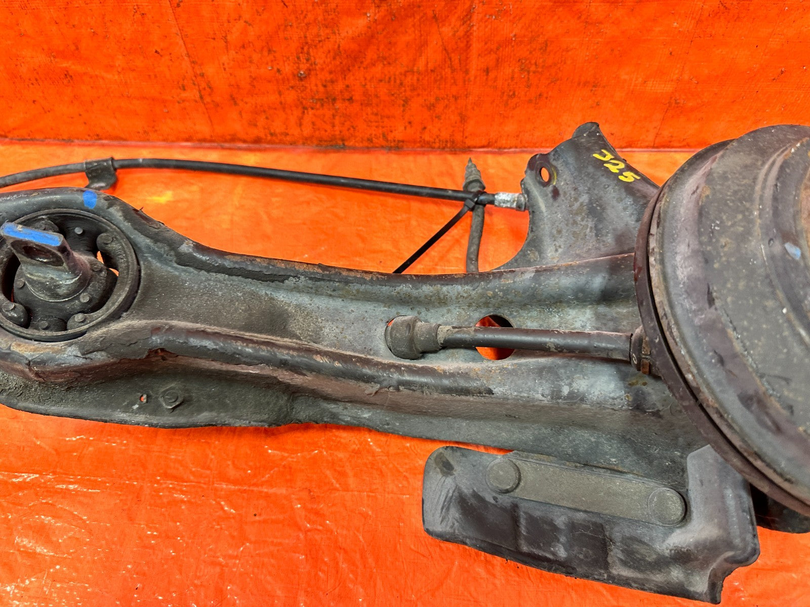 90 91 HONDA CIVIC HATCHBACK   DRIVER LEFT REAR TRAILING ARM LOWER ARM   OEM 3253