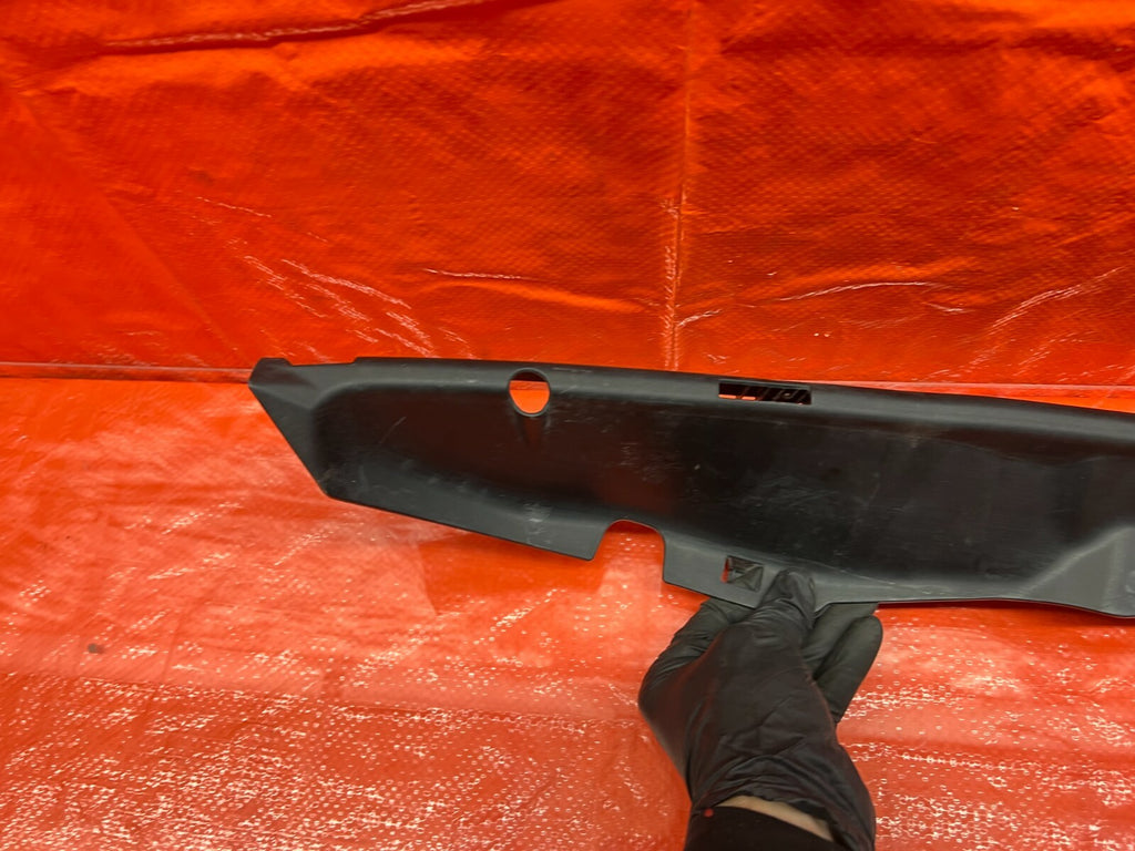 06 11 HONDA CIVIC SI   UNDER HOOD FENDER TRIM   PASSENGER RIGHT SIDE   OEM OE6